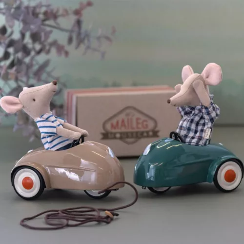 Maileg Auto Bruin - 7 Cm - Afbeelding 2